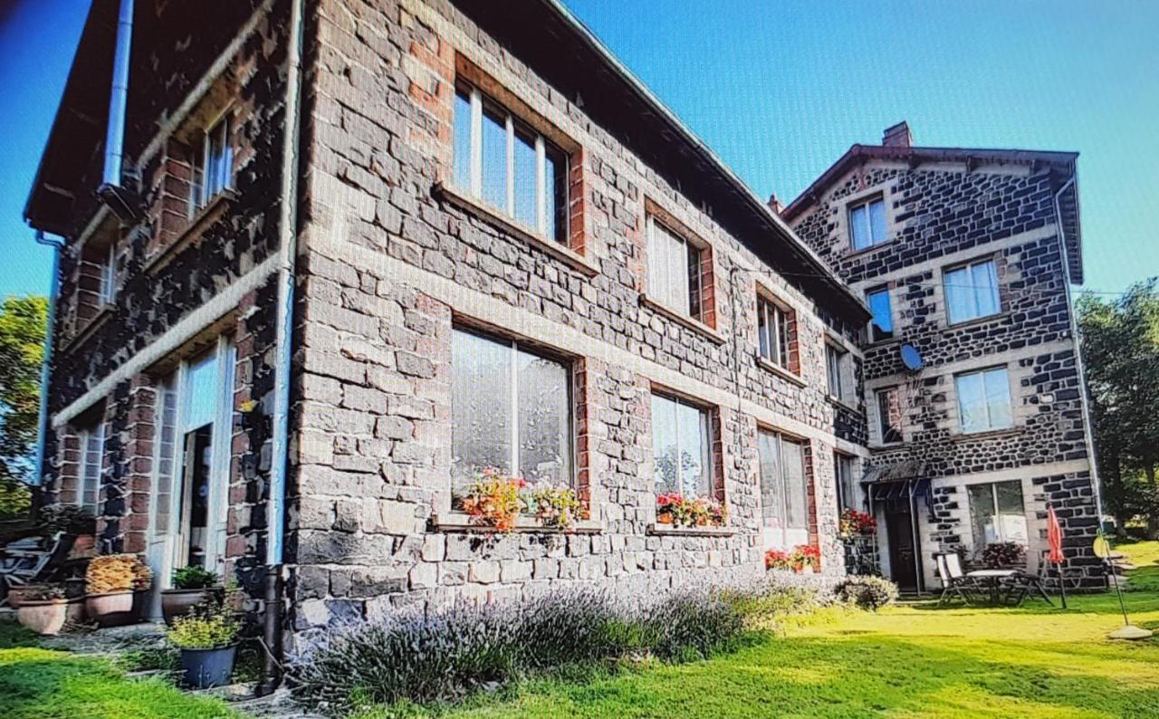 Gite Le Roman D'Alleyrac Exterior foto